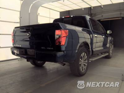 2017 Nissan TITAN SL Crew Cab Short Bed - zdjęcie 4 z 29 - miniatura