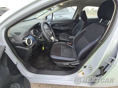 2025 Nissan Versa SV - zdjęcie 7 z 17 - miniatura