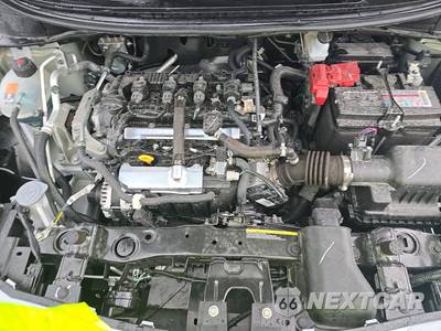 2025 Nissan Versa SV - zdjęcie 15 z 17 - miniatura