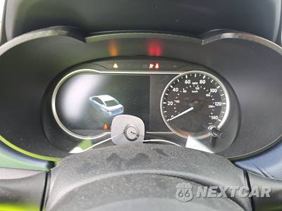 2025 Nissan Versa SV - zdjęcie 12 z 17 - miniatura