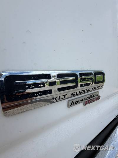 2006 Ford Super Duty E-350 Wagon XLT 138.0" WB - zdjęcie 8 z 9 - miniatura