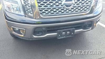 2019 Nissan TITAN Platinum Reserve Crew Cab Short Bed - zdjęcie 20 z 27 - miniatura