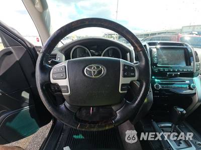 2014 Toyota Land Cruiser - zdjęcie 10 z 35 - miniatura