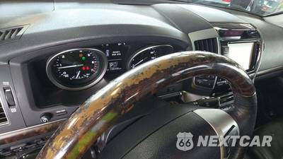2014 Toyota Land Cruiser - zdjęcie 23 z 35 - miniatura