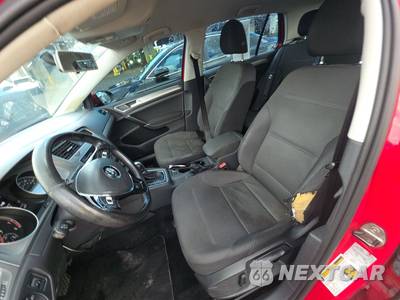 2016 Volkswagen Golf 1.8T S Hatchback - zdjęcie 7 z 38 - miniatura