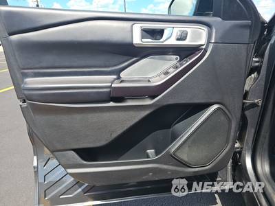 2020 Ford Explorer Platinum - zdjęcie 9 z 20 - miniatura