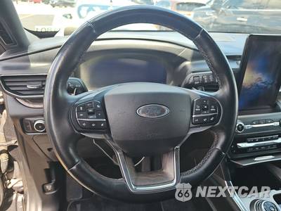 2020 Ford Explorer Platinum - zdjęcie 10 z 20 - miniatura