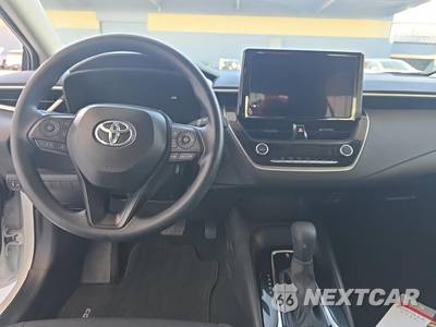 2026 Toyota Corolla LE Sedan - zdjęcie 8 z 20 - miniatura