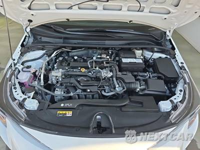2026 Toyota Corolla LE Sedan - zdjęcie 12 z 20 - miniatura