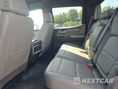 2023 Chevrolet Silverado 1500 LTZ Crew Cab Short Bed 1LZ - zdjęcie 13 z 22 - miniatura