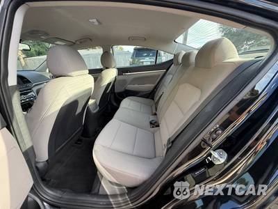 2020 Hyundai Elantra SEL Sedan - zdjęcie 9 z 23 - miniatura
