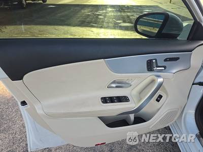 2020 Mercedes-Benz A 220 4MATIC - zdjęcie 9 z 25 - miniatura