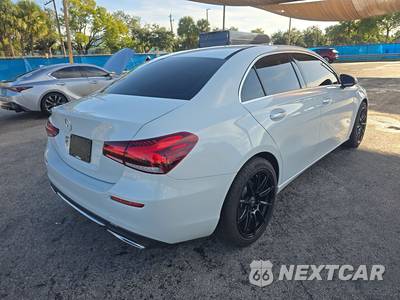 2020 Mercedes-Benz A 220 4MATIC - zdjęcie 4 z 25 - miniatura