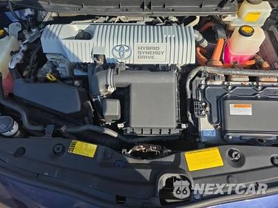 2014 Toyota Prius Three - zdjęcie 7 z 21 - miniatura