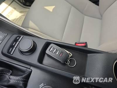 2015 Lexus IS 250 Sedan - zdjęcie 24 z 26 - miniatura
