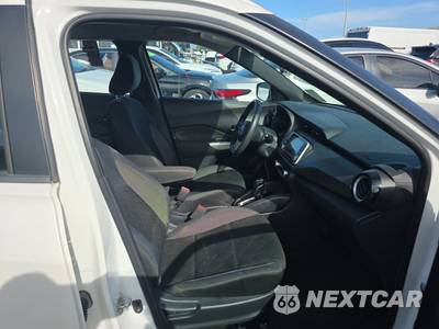2019 Nissan Kicks SV - zdjęcie 8 z 26 - miniatura