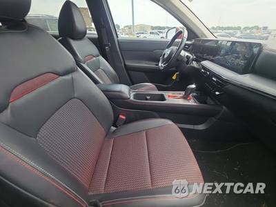 2025 Nissan Kicks SR - zdjęcie 8 z 23 - miniatura