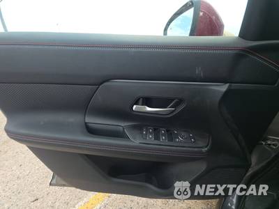 2025 Nissan Kicks SR - zdjęcie 9 z 23 - miniatura