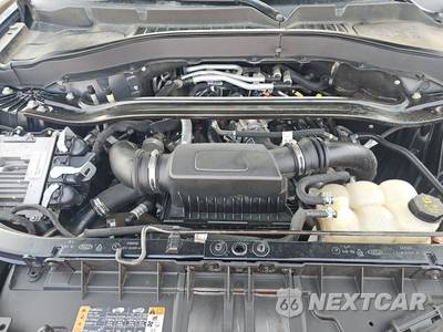 2020 Ford Explorer ST - zdjęcie 16 z 20 - miniatura