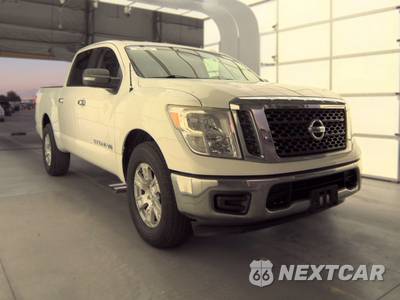 2018 Nissan TITAN SV Crew Cab Short Bed - zdjęcie 3 z 30 - miniatura