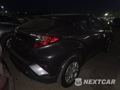 2020 Toyota C-HR LE - zdjęcie 4 z 32 - miniatura