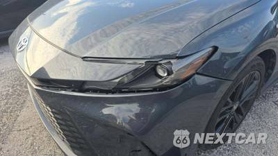 2025 Toyota Camry SE - zdjęcie 24 z 32 - miniatura