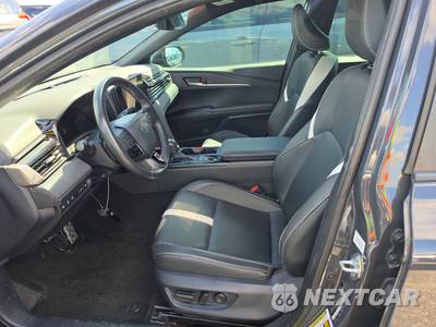 2025 Toyota Camry SE - zdjęcie 7 z 32 - miniatura
