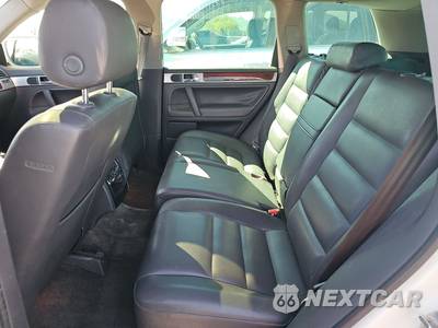 2004 Volkswagen Touareg - zdjęcie 13 z 36 - miniatura