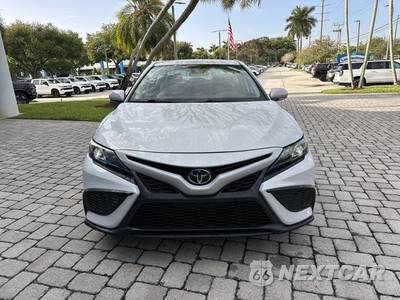 2024 Toyota Camry SE - zdjęcie 19 z 40 - miniatura