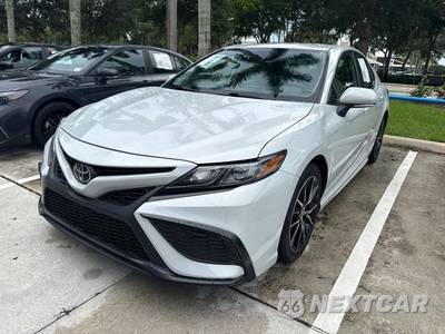2024 Toyota Camry SE - zdjęcie 1 z 40 - miniatura