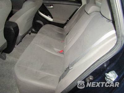 2014 Toyota Prius Three - zdjęcie 18 z 21 - miniatura
