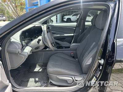 2025 Hyundai Elantra SEL Convenience - zdjęcie 31 z 38 - miniatura