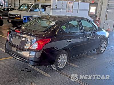 2016 Nissan Versa SV - zdjęcie 4 z 17 - miniatura