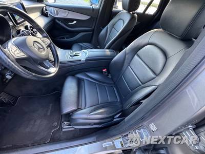 2019 Mercedes-Benz GLC 300 4MATIC - zdjęcie 44 z 63 - miniatura
