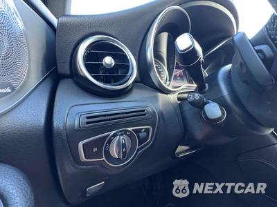 2019 Mercedes-Benz GLC 300 4MATIC - zdjęcie 56 z 63 - miniatura