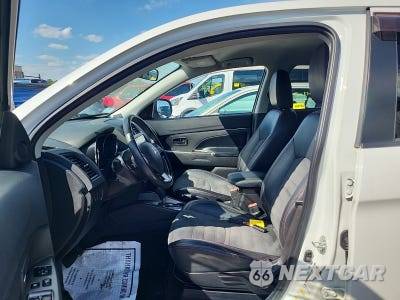 2018 Mitsubishi Outlander Sport SE - zdjęcie 8 z 19 - miniatura