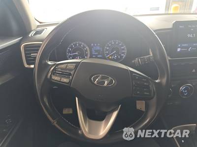 2022 Hyundai Venue SEL - zdjęcie 10 z 37 - miniatura