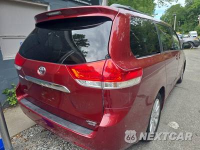 2012 Toyota Sienna Limited 7-Passenger 119.3" WB - zdjęcie 4 z 31 - miniatura