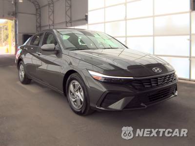 2026 Hyundai Elantra SE - zdjęcie 3 z 30 - miniatura