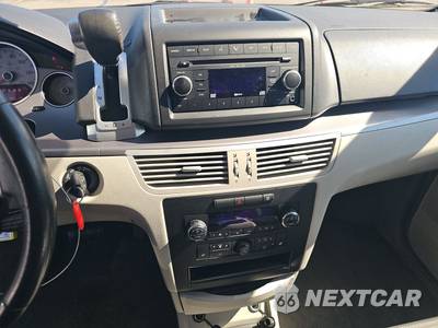 2009 Volkswagen Routan Highline - zdjęcie 11 z 25 - miniatura
