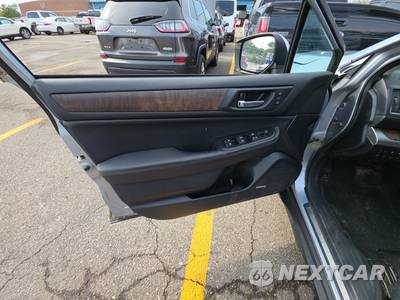 2017 Subaru Outback 2.5i Limited - zdjęcie 9 z 31 - miniatura