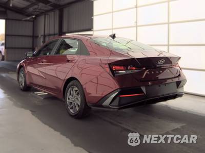 2024 Hyundai Elantra SEL - zdjęcie 6 z 39 - miniatura