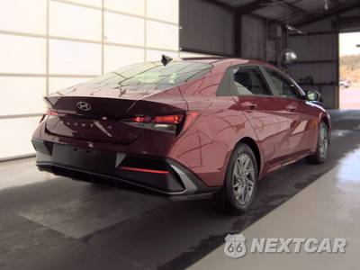 2024 Hyundai Elantra SEL - zdjęcie 4 z 39 - miniatura