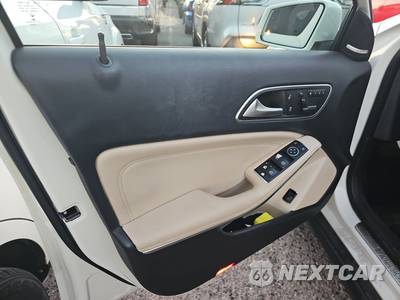 2016 Mercedes-Benz GLA 250 - zdjęcie 15 z 30 - miniatura