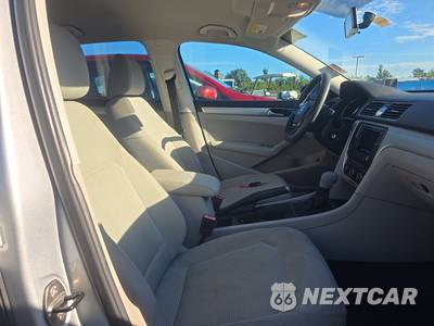 2016 Volkswagen Passat 1.8T S - zdjęcie 8 z 18 - miniatura