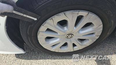 2022 Toyota Prius LE - zdjęcie 21 z 34 - miniatura