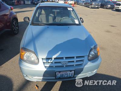 2003 Hyundai Accent Hatchback - zdjęcie 2 z 33 - miniatura