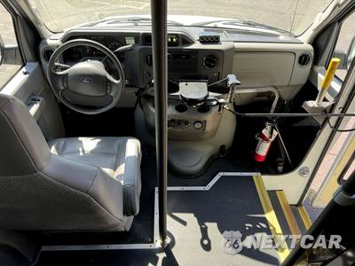 2014 Ford Super Duty E-350 Commercial Cargo Van 138.0" WB - zdjęcie 23 z 51 - miniatura