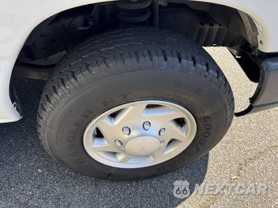 2014 Ford Super Duty E-350 Commercial Cargo Van 138.0" WB - zdjęcie 45 z 51 - miniatura
