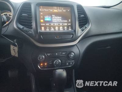 2016 Jeep Cherokee Latitude - zdjęcie 11 z 22 - miniatura